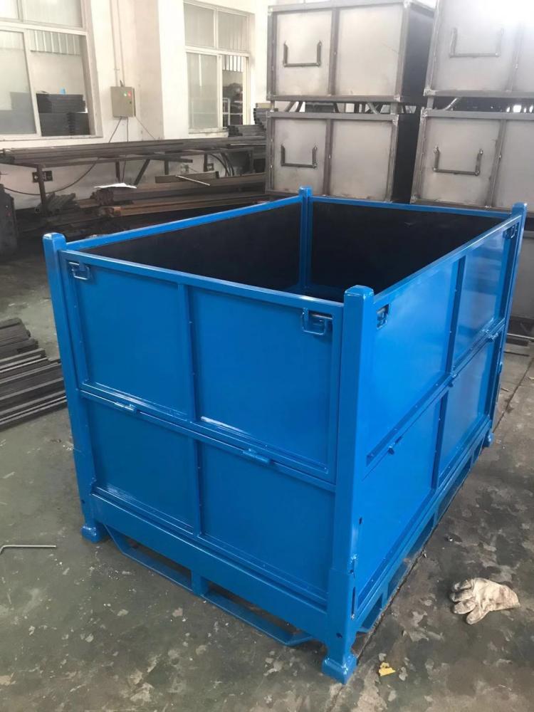 金屬周轉（zhuǎn）箱（xiāng）